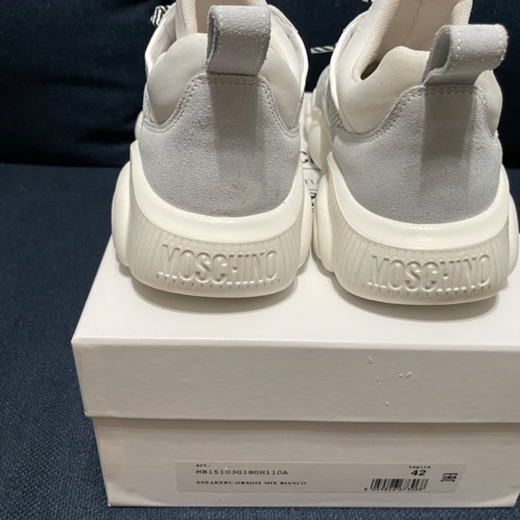 Men’s MOSCHINO Teddy White Fashion Sneakers Trainers Sz EUR 42 US 9 - Picture 4 of 6